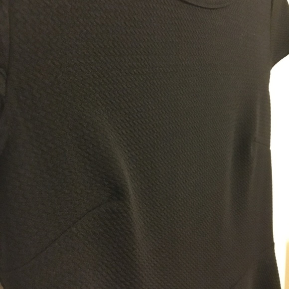 Black dress - Picture 4 of 8